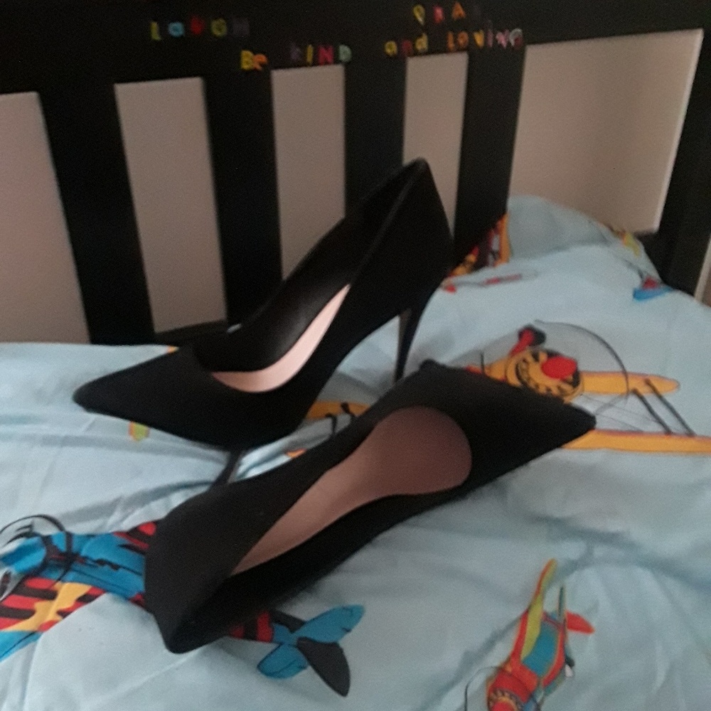 Shoes - Picture 2 of 2